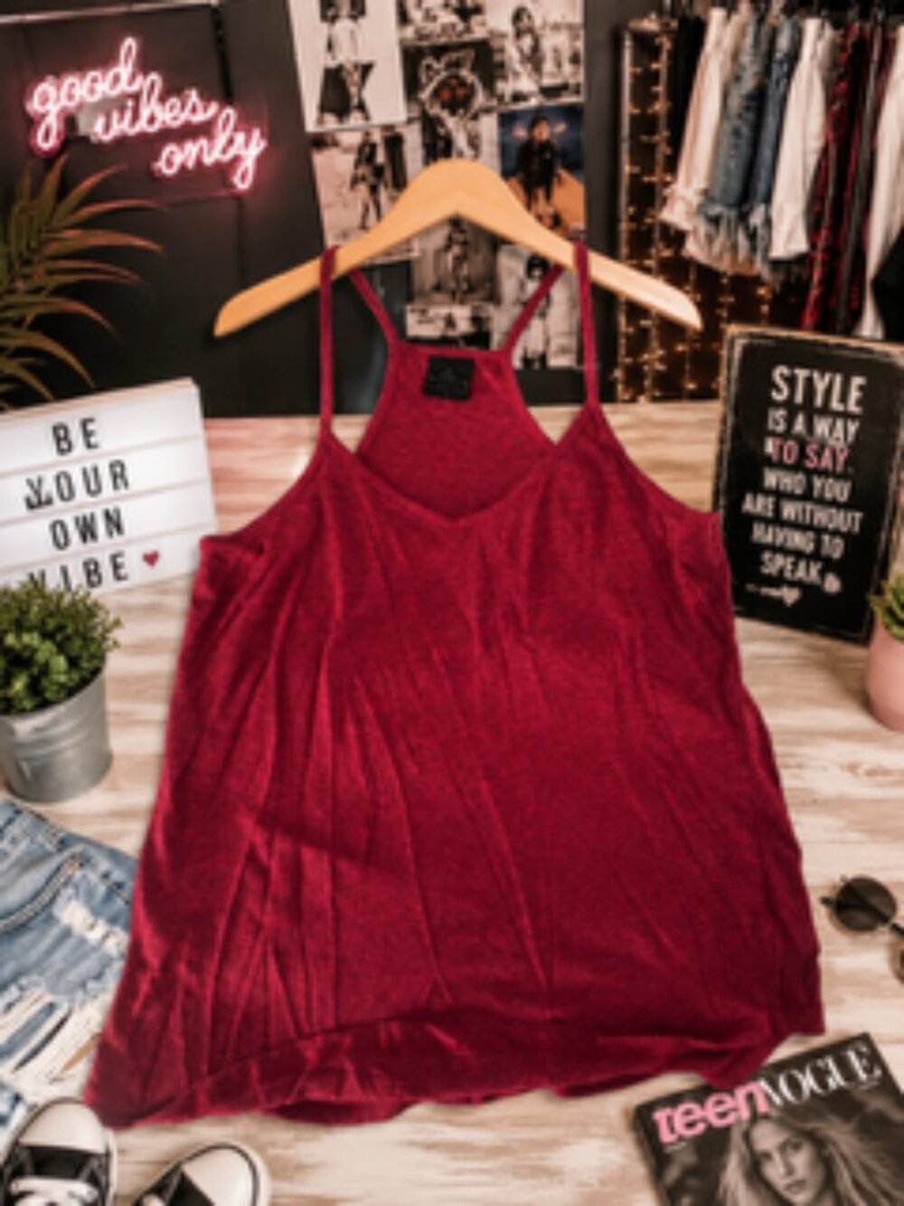 ❤️ ANGIE Burgundy Racerback Tank – Size Medium ❤️